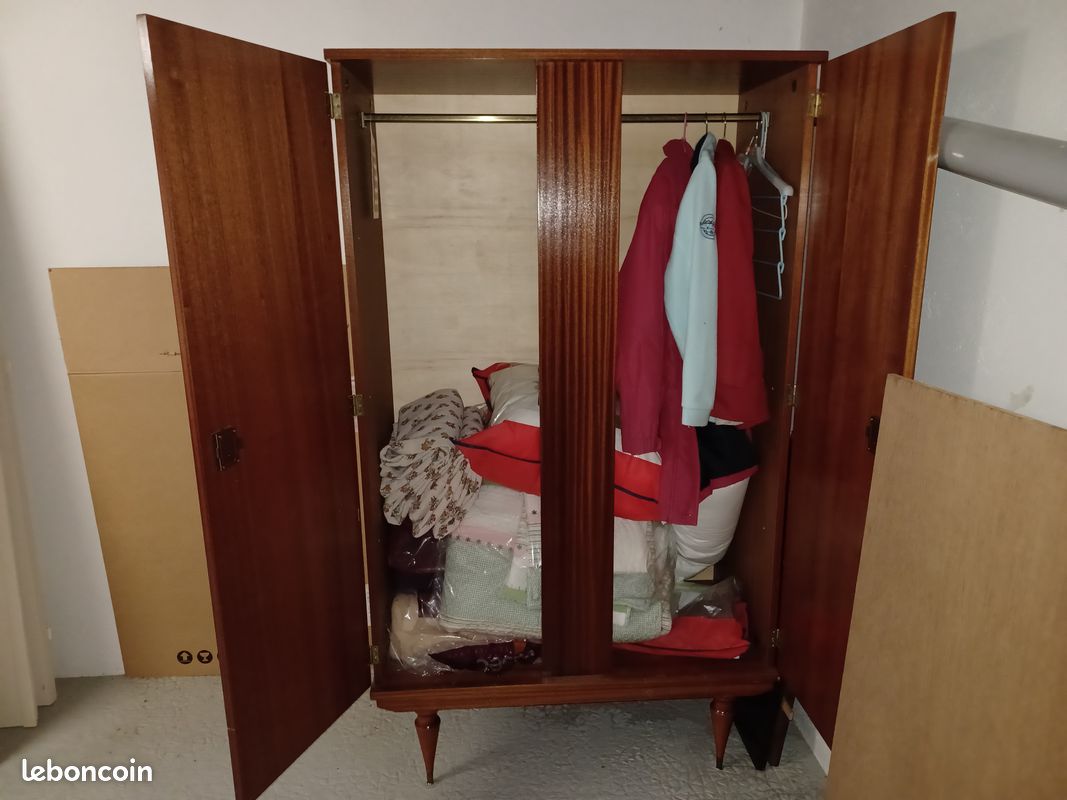 Armoire penderie en bois (image 1)