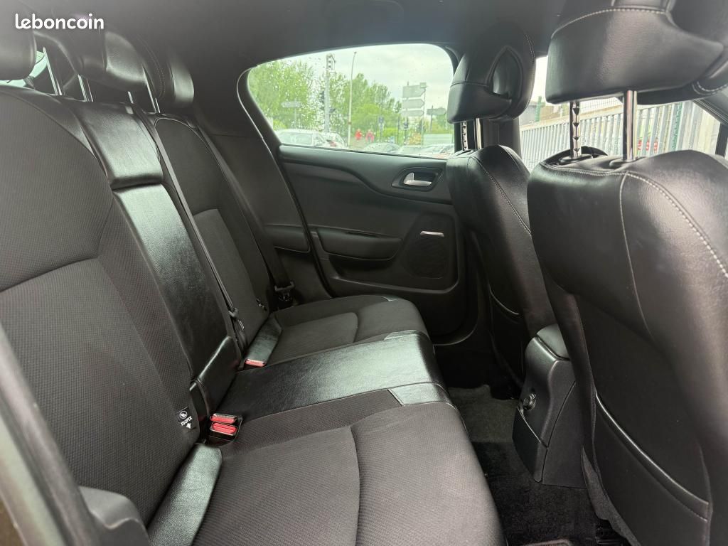 DS DS4 1.6 e-HDi FAP - 115 So Chic clim + Radar AR (image 11)