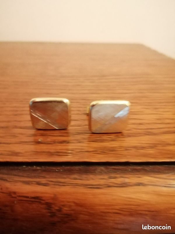 Bouton de manchette (image 1)