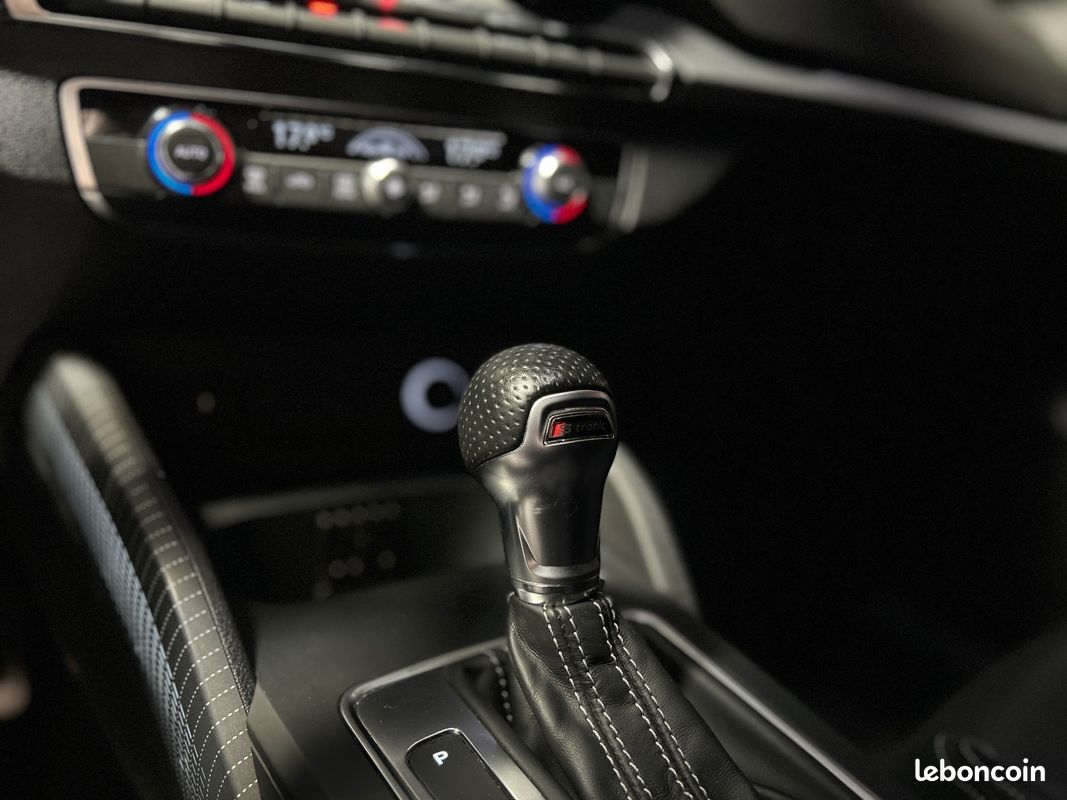AUDI Q2 Q2 1.4 TFSI COD 150 ch S tronic 7 S Line - ENTRETIENT À JOUR ET COMPLET - VIRTUAL COCKPIT - INTERIE (image 35)