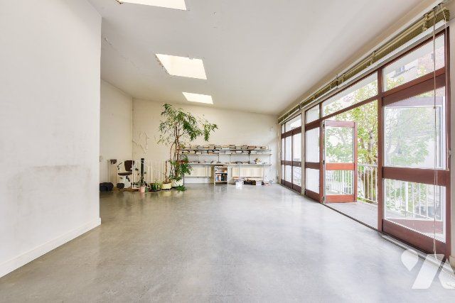Maison a louer paris-14e-arrondissement - 5 pièce(s) - 151 m2 - Surfyn