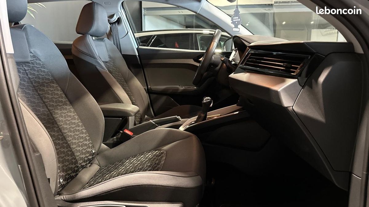 Audi A1 sportback 30 TFSI 110 S tronic 7 Advanced Gris Fleche (image 18)