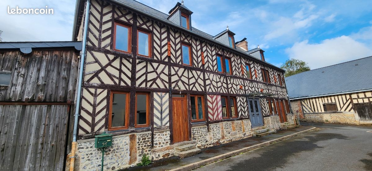 Maison 13 pièces 250 m² · à Valorbiquet · 250 m² · 420 000 €