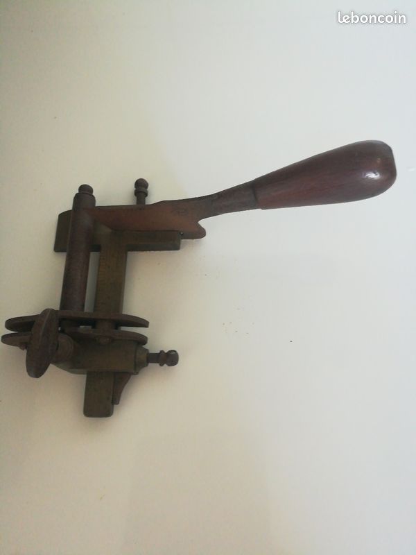 Coupe lanière de malle (image 2)