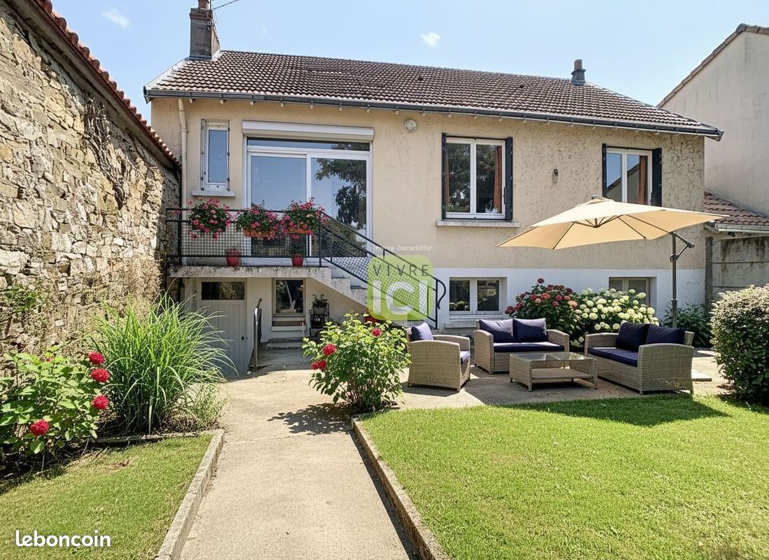 Maison 5 pièces 100 m² · à Cholet · 100 m² · 242 650 €