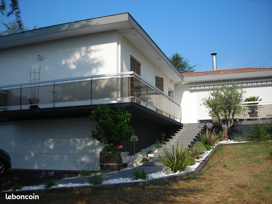 Maison 7 pièces 188 m² · à Bouliac · 188 m² · 880 000 €