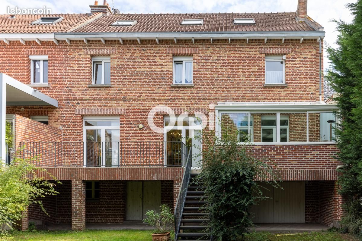 Maison 7 pièces 215 m² · à Douai · 215 m² · 325 000 €