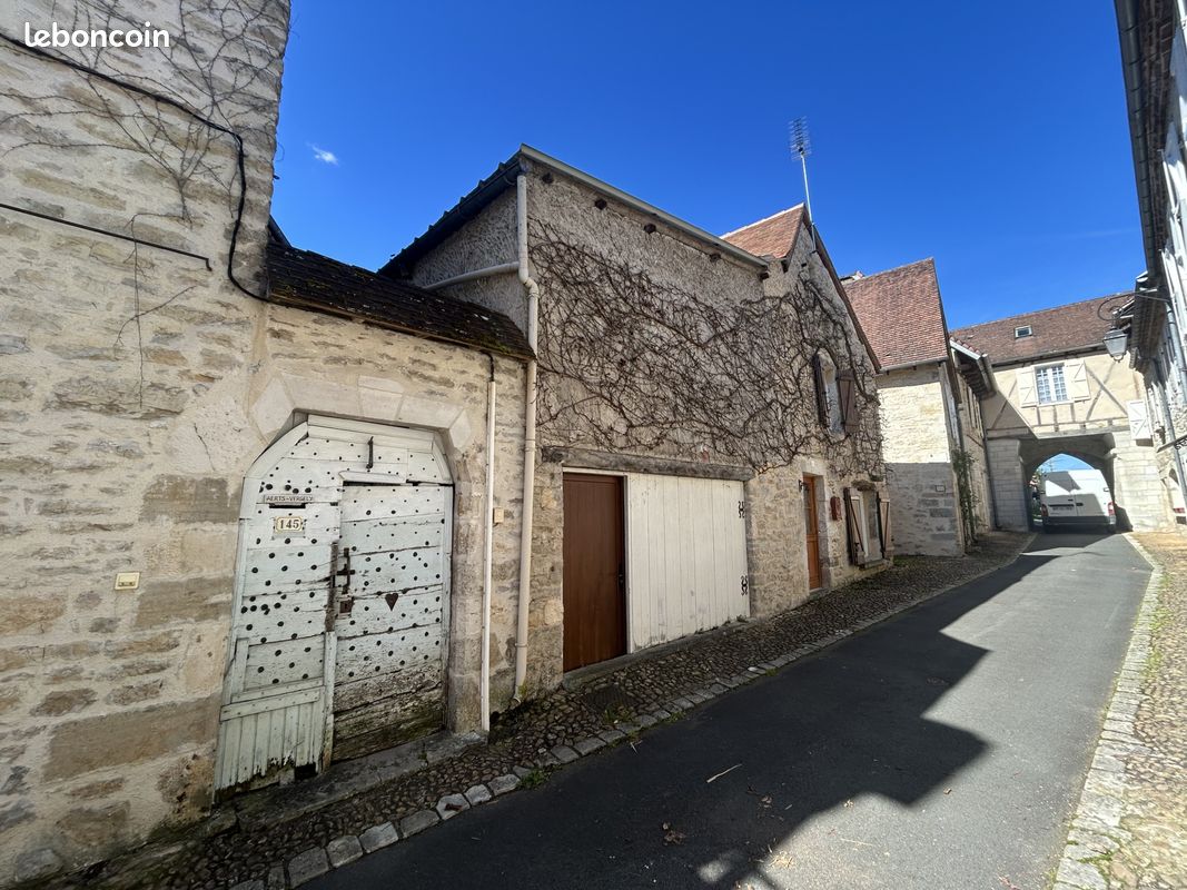 Maison 3 pièces 90 m² · à Martel · 90 m² · 175 000 €