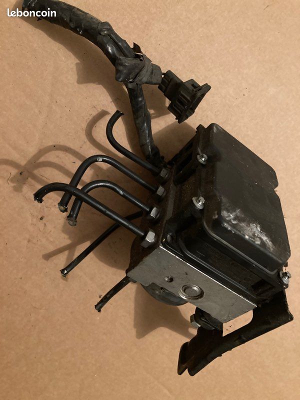 Bloc ABS nissan note e11 (image 3)
