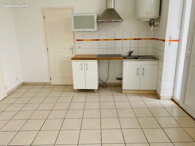 Appartement 2 pièces 30 m² · à Saint-Priest-en-Jarez · 30 m² · 390 €/mois