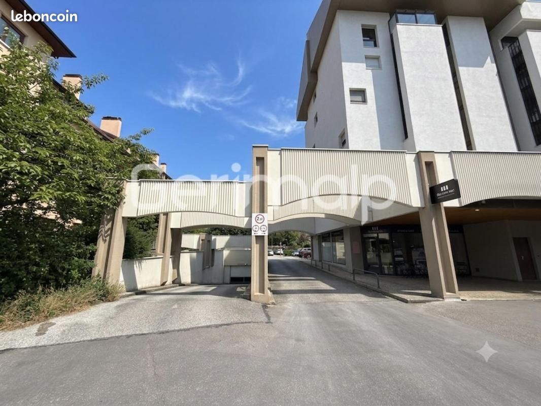 Parking 19 m² · à Annecy · 19 m² · 65 000 €