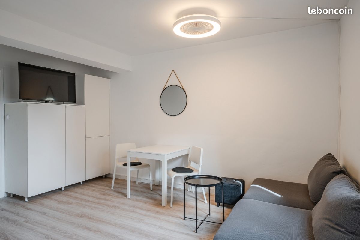 Appartement 2 pièces 30 m² · à Vallauris · 30 m² · 700 €