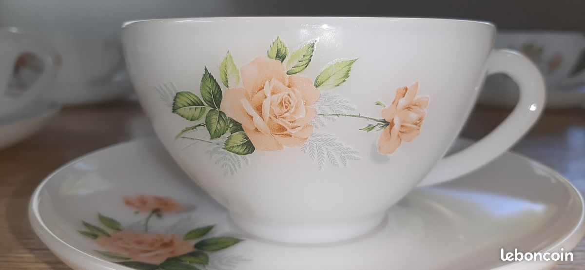 Tasses arcopal modèle rose couleur rose (image 2)