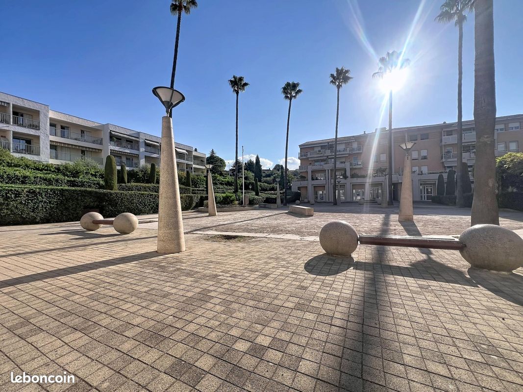 Local commercial 67 m² LE CANNET (image 4)