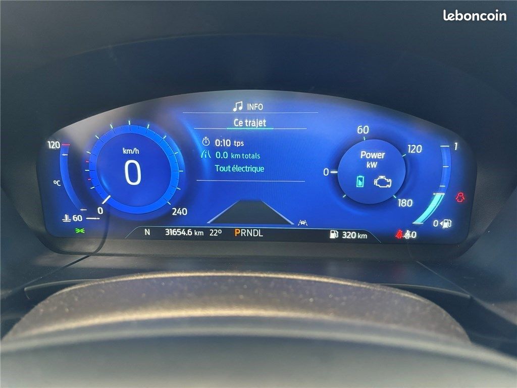 Ford Kuga III 2.5 DURATEC 190 CH FLEXIFUEL FHEV E85 POWERSHIFT ST-Line (image 19)
