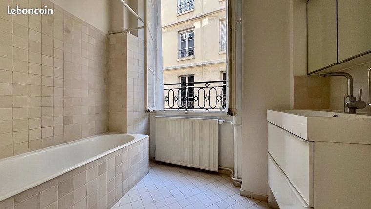 Appartement a louer paris-4e-arrondissement - 3 pièce(s) - 83 m2 - Surfyn