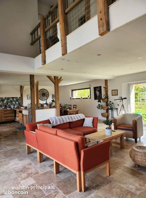 Maison 10 pièces 245 m² · à Illiers-Combray · 245 m² · 290 000 €