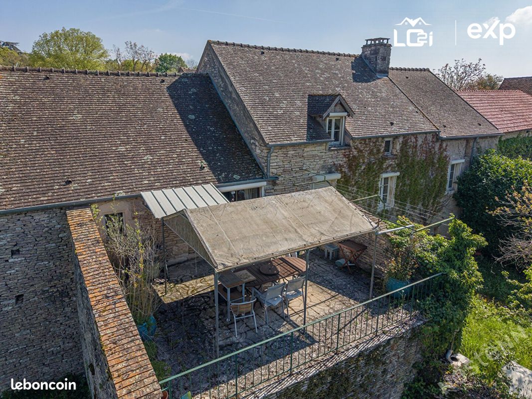 Maison 11 pièces 271 m² · à Mercurey · 271 m² · 620 000 €