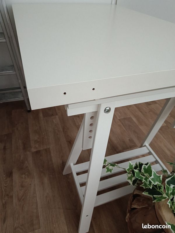 Bureau / table IKEA blanc 115 x 76 cm – très bon état (image 3)