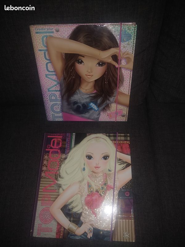 2 livres d'activité neufs (image 1)