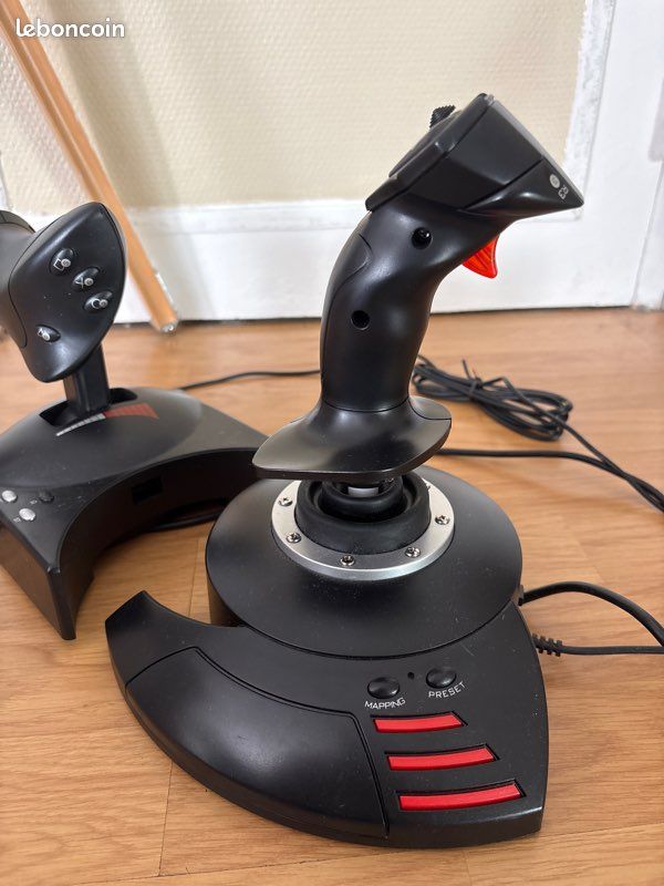 Joystick Thrustmaster T.Flight HOTAS X – PC / PS3 – Excellent état (image 3)