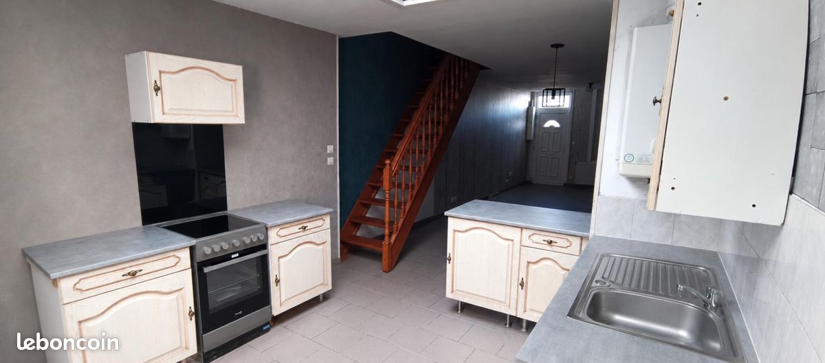 Maison 3 pièces 82 m² · à La Bassée · 82 m² · 700 €/mois