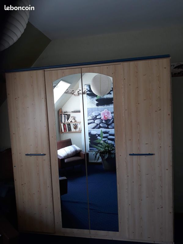 Armoire 4 portes (image 1)