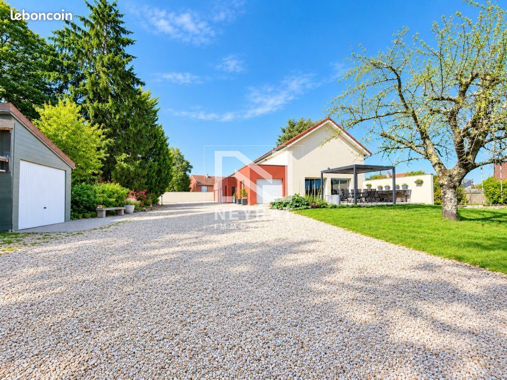 Maison 7 pièces 312 m² · à Montceau-les-Mines · 312 m² · 425 000 €