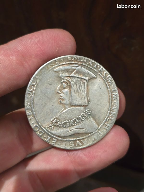 Magnfique Piece de monnaie d'un roi medieval (image 1)