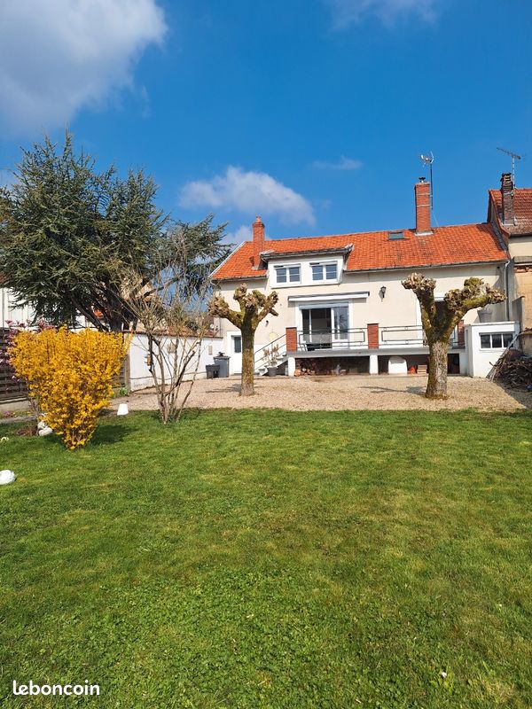 Maison 6 pièces 150 m² · à Bar-sur-Aube · 150 m² · 153 900 €