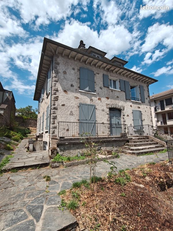 Appartement 2 pièces 42 m² · à Aurillac · 42 m² · 675 €