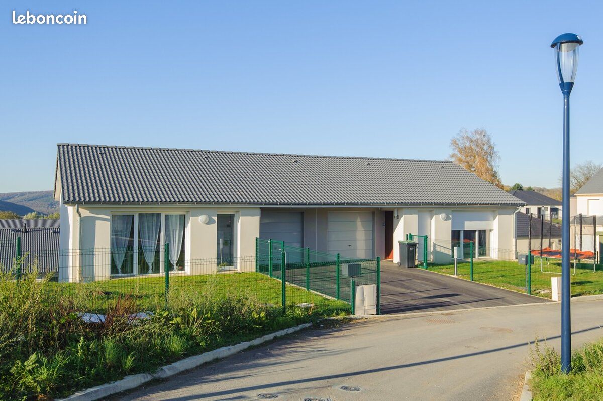 Maison 96 m² · à Aiglemont · 96 m² · 875 €