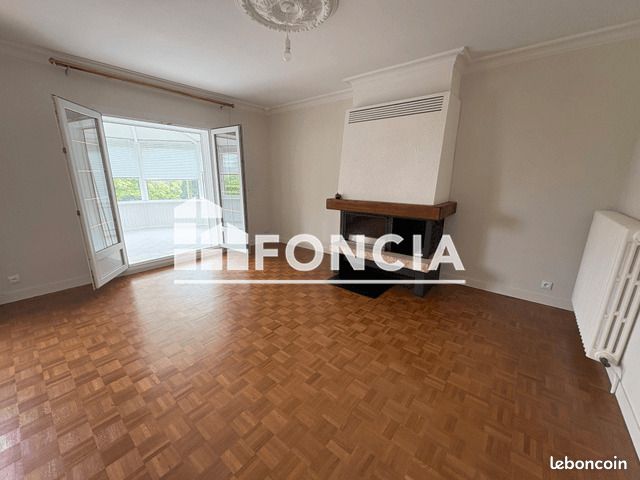 Maison 5 pièces 102 m² · à Loperhet · 102 m² · 1 350 €