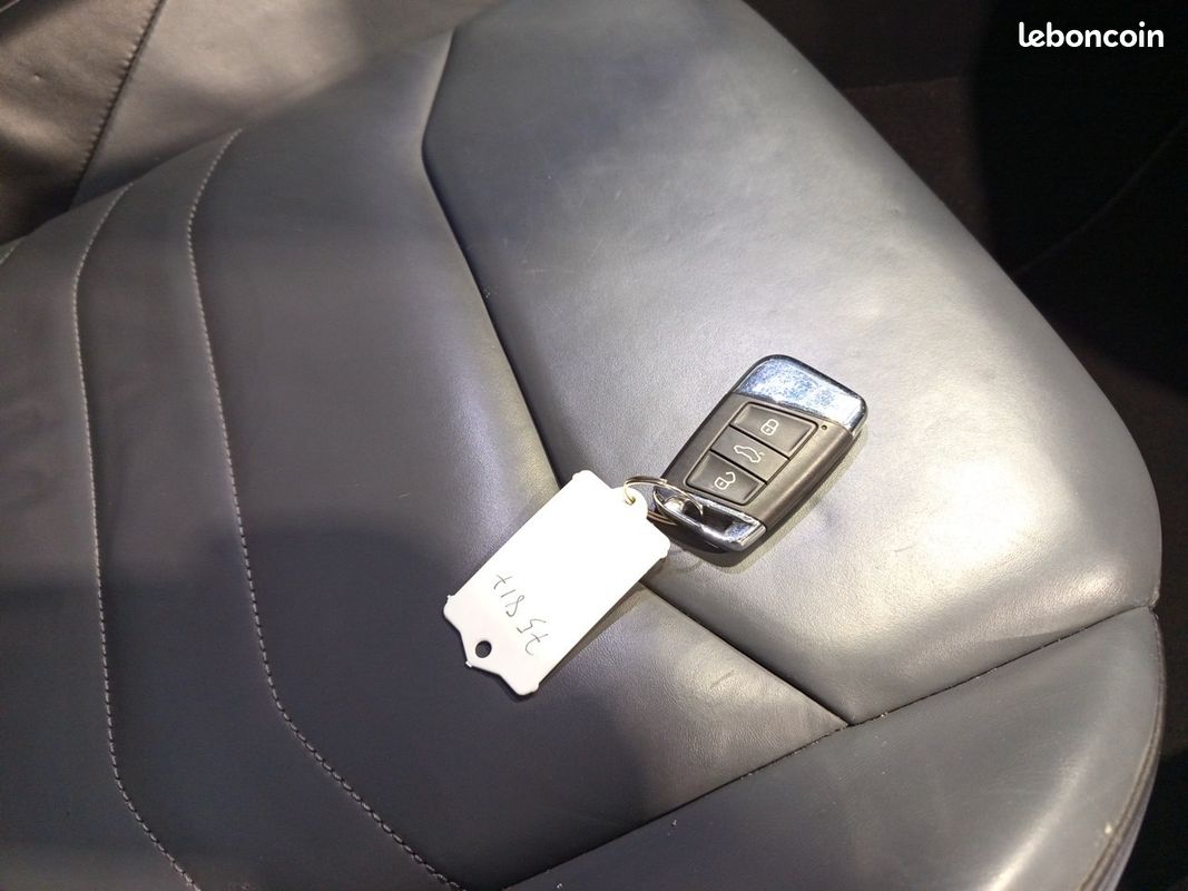 VOLKSWAGEN Arteon 2.0 TDI 150 SCR DSG7 Elegance (image 25)