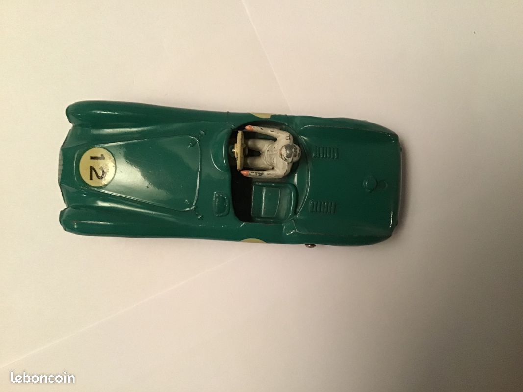 Dinky Toys - 1:43 - Aston Martin DB3 Sport Réf. 506 Made In France Meccano