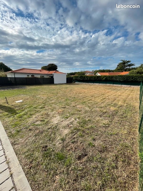 Terrain 410m² · à Biscarrosse · 185 000 €