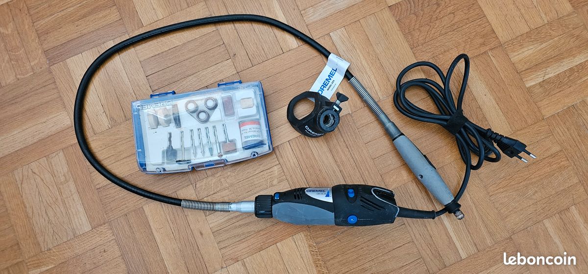Dremel 300 avec flexible et accessoires (image 1)