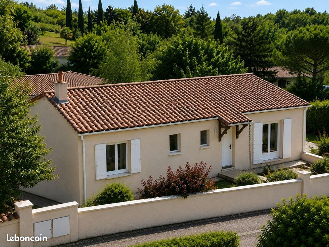 Maison 4 pièces 87 m² · à Saintes · 87 m² · 249 600 €