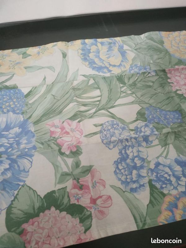 Lot de serviettes de table fleuries (image 1)