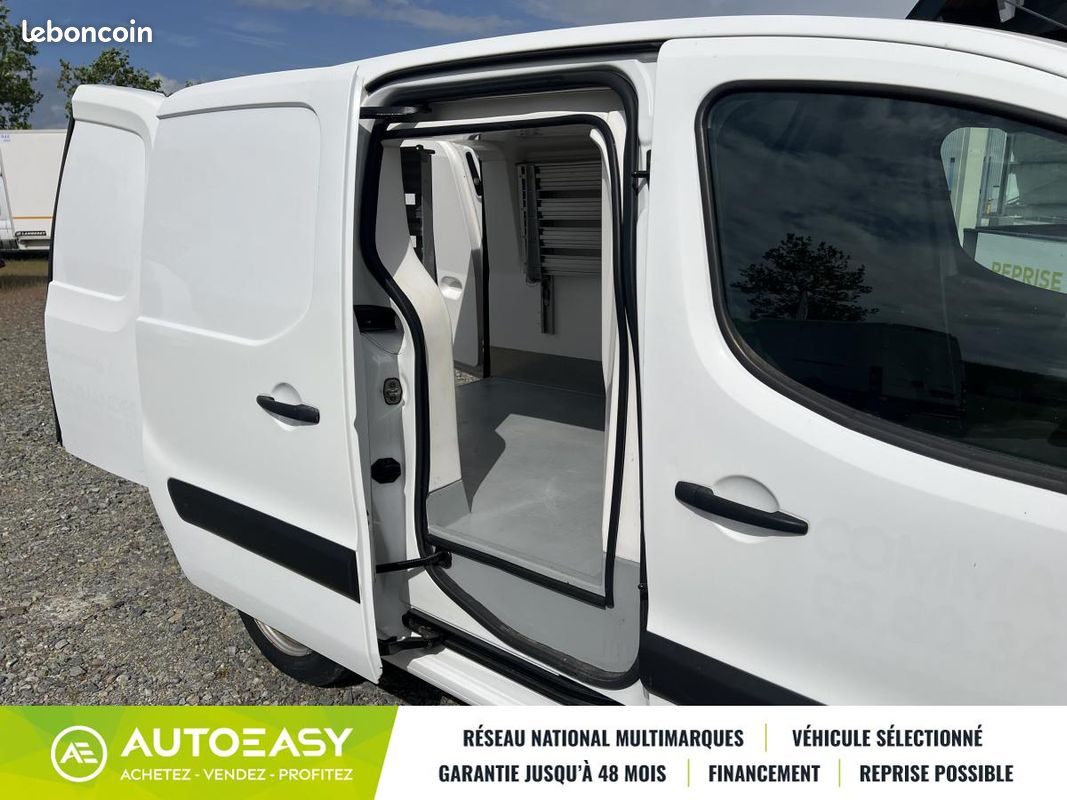 Citroën Berlingo II 1.6 BlueHDi 75ch CLUB / Climatisation / isotherme / Garantie 6 mois (image 9)