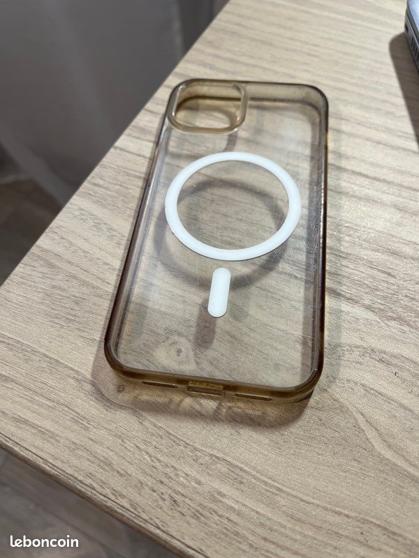 Coque d’iPhone 13 (image 1)