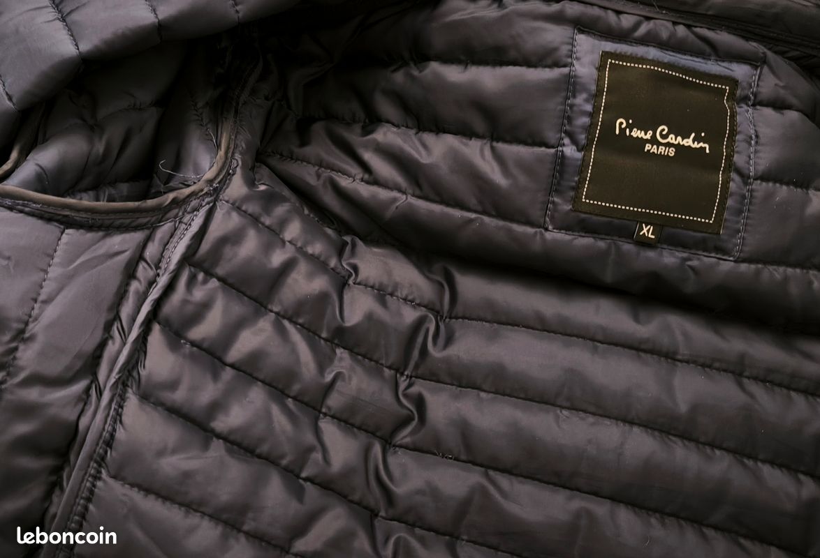 Veste à Capuche Bulle Pierre Cardin Taille XXL - Couleur Marine, Neuf Avec étiquettes, En Polyester, Style Sportif