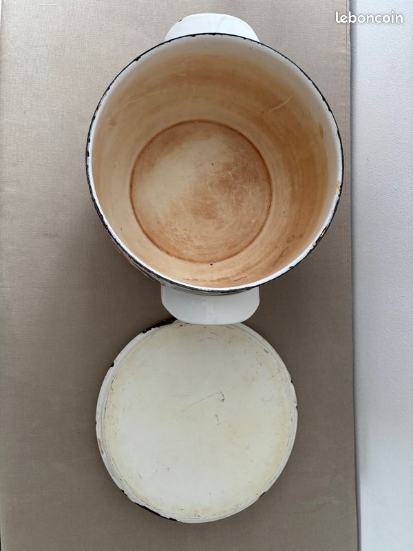 Ensemble de casseroles émallées des années 1960 jamas serve ou pour