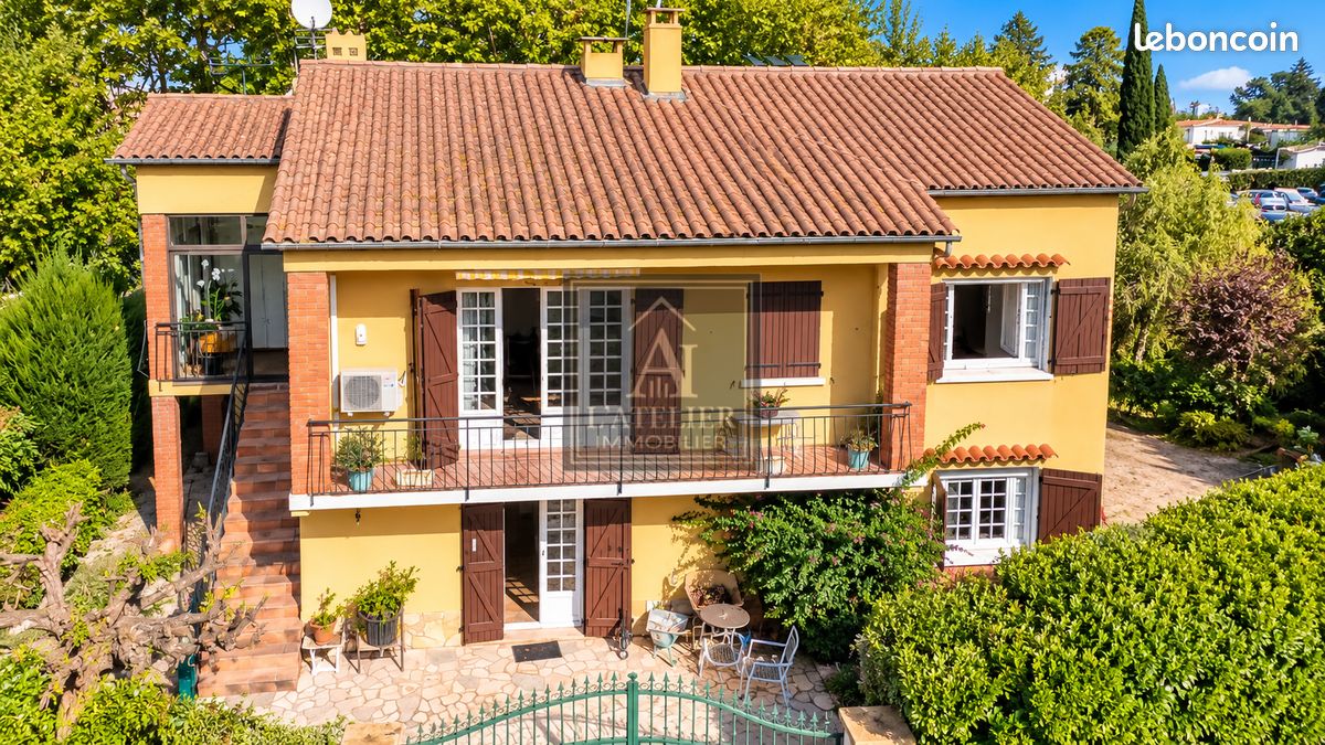 Maison 6 pièces 150 m² · à Solliès-Toucas · 150 m² · 450 000 €