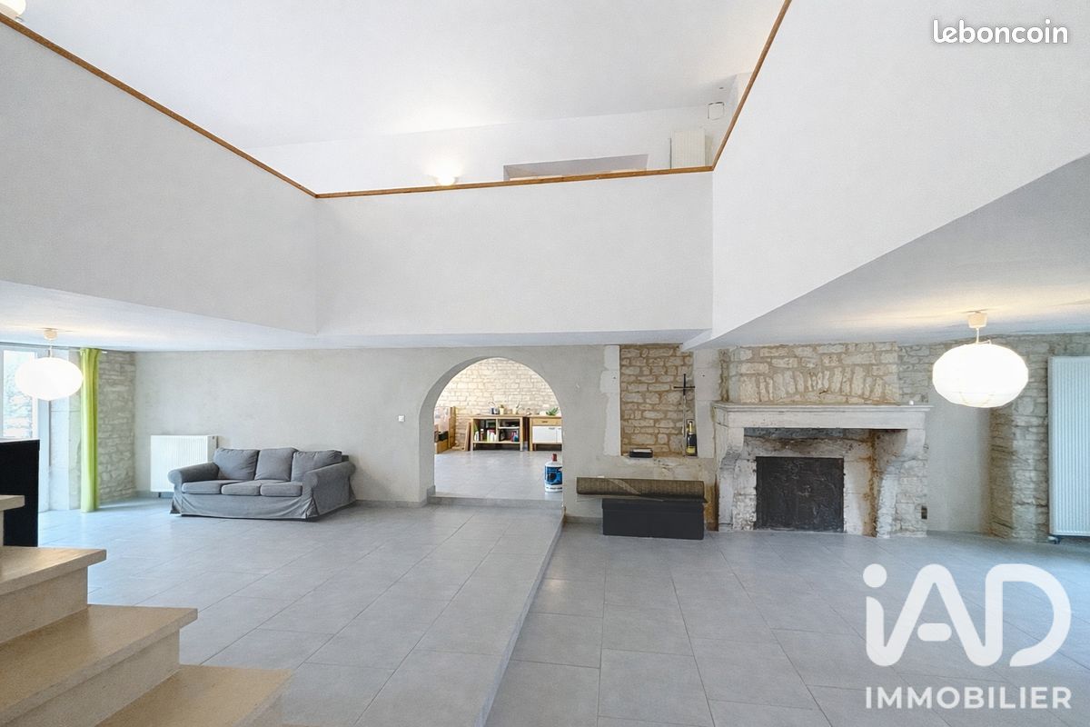 Maison 5 pièces 246 m² · à Sauvoy · 246 m² · 249 000 €