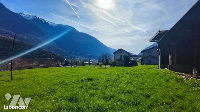 Terrain 986 m² · à Saint-Paul-sur-Isère · 986 m² · 85 000 €