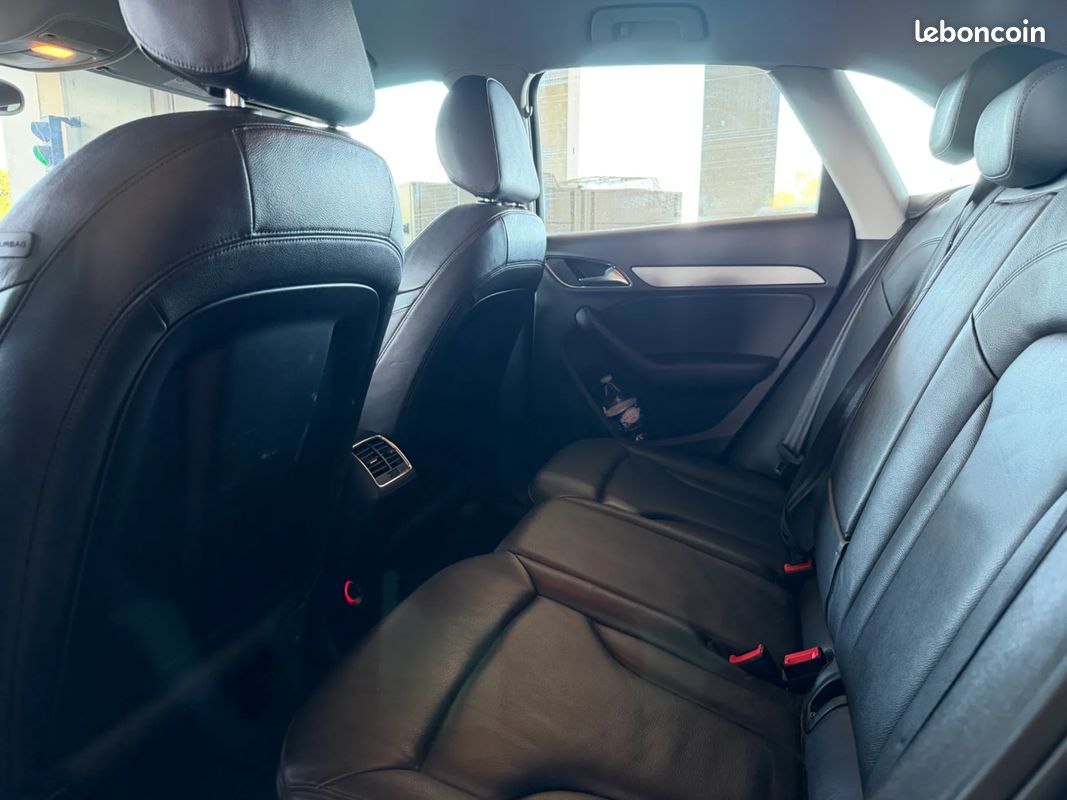 AUDI Q3 2.0 211ch Ambiente - Suivi Complet - Intérieur Cuir - Sièges Chauffants - Attelage (image 18)