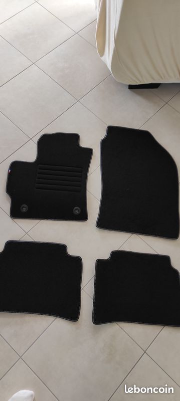 Tapis de Sol pour Toyota Corolla Touring Sports 2023