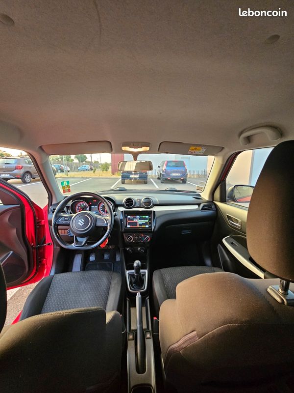 SUZUKI SWIFT V 1.0 BOOSTERJET 12V 111ch/ excellent état/ CT RAS (image 4)