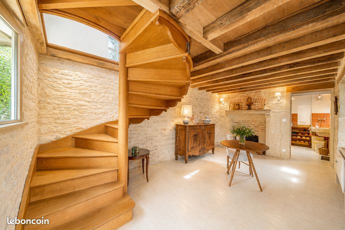 Propriété 6 pièces 318 m² — 16
